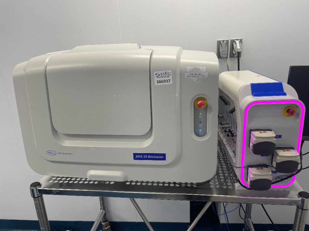 Image of Pall XRS 25 Bioreactor w/ mPath Control Tower